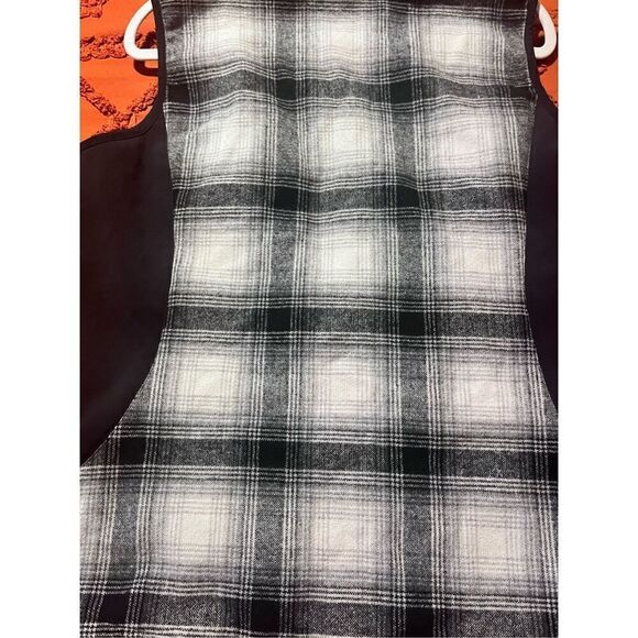 Woolrich vest size large women's black white classic slimming zipper - Picture 10 of 13